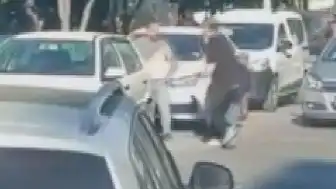 Sultangazi'de Trafik Kazası Sonrası Çıkan Bıçaklı Kavgada 1 Kişi Hayatını Kaybetti, 2 Kişi Yaralandı