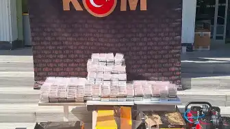 Uşak'ta 20 bin 100 adet kaçak makaron ele geçirildi, 2 S.Ş. gözaltında