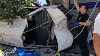 Adıyaman'da Hafif Ticari Araç Elektrik Direğine Çarptı: 9 Yaralı