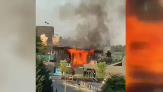 Ankara Çankaya'da bir satış ofisinde yangın çıktı