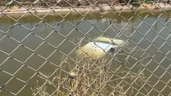 Aydın Efeler'de Sulama Kanalına Devrilen Otomobilden 3 Kişi Kurtarıldı