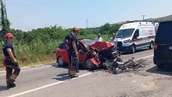 Balıkesir Erdek'te Zincirleme Trafik Kazası: 1 Ölü, 2 Yaralı