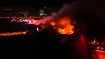 Bursa Yıldırım'da Geri Dönüşüm Tesisinde Yangın: Alevler Dronla Kaydedildi