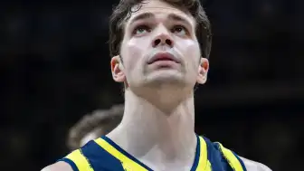 Dallas Mavericks, milli basketbolcu Tarık Biberovic ile sözleşme imzaladı