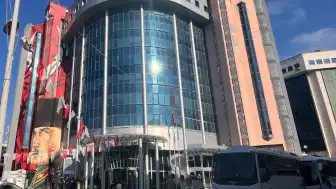 İş Adamı T.K.'nın İfadesi: İzmit Belediye Başkanı F.K.H.'ye 3 Kilogram Altın Verdiğini İddia Etti