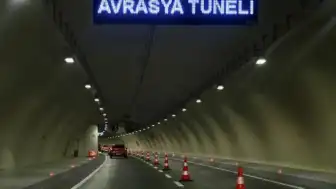 İstanbul Valiliği'nden Avrasya Tüneli Açıklaması: Trafik Yeniden Sağlandı