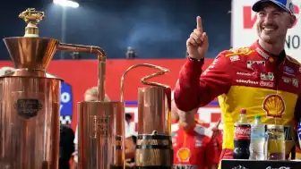 Joey Logano, North Wilkesboro'da Galibiyet Hasretine Son Verdi