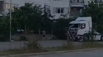 Kozan'da Düğün Konvoyunda Havalı Korna Kullanan Sürücülere Ağır Ceza