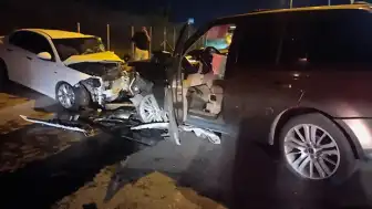 Sancaktepe'de Ters Yönden Gelen Otomobilin Karıştığı Kazada 5 Yaralı