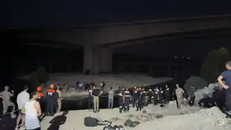Şanlıurfa'da Fırat Nehri'nde Mahsur Kalan 26 Kişi Tahliye Edildi