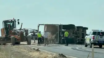 Siirt Kurtalan'da Kamyon Devrildi: 1 Yaralı