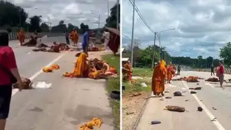Tayland'da Kamyonetin Keşişlere Çarptığı Kazada 8 Kişi Öldü
