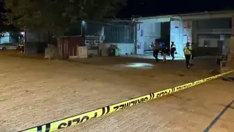 Uşak Sivaslı'da esnaflar arasında silahlı kavga: 13 yaralı