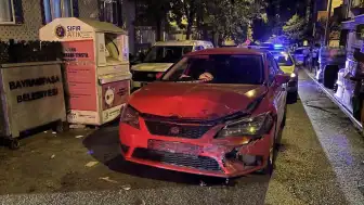Bayrampaşa'da Ambulans ile Otomobil Çarpıştı: 3 Sağlık Personeli Yaralandı
