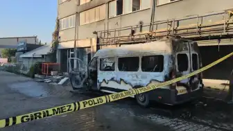İstanbul'da Sanayi Sitesinde Çıkan Yangında Kundaklama Şüphesi