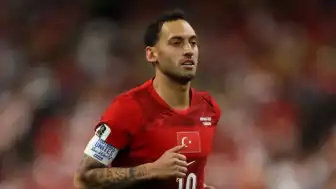 Hakan Çalhanoğlu'ndan Sakatlık Haberi: Milli Yıldız Roma Maçını Kaçıracak