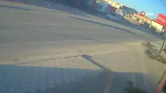 Aksaray'da Motosiklet Sürücüsü A.G. Minibüse Çarpmamak İçin Kaçarken Ağır Yaralandı
