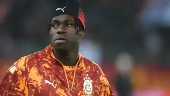 Galatasaray'ın Sağ Bek Arayışı: Michael Kayode Transferi Gündemde