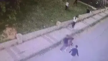Büyükçekmece'de Bıçaklı Kavga: 15 Yaşındaki Bir Genç Hayatını Kaybetti