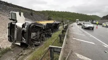 Samsun'da İki TIR Çarpıştı: 2 Sürücü Yaralandı