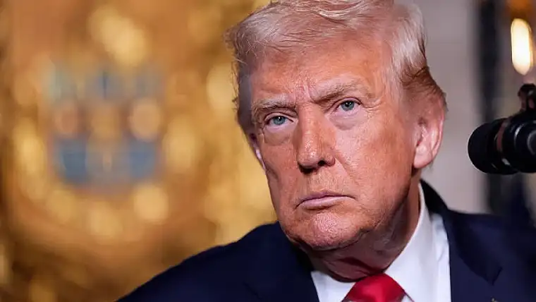 Trump: Helikopterimize Karşılık İran'a Saldırıyoruz