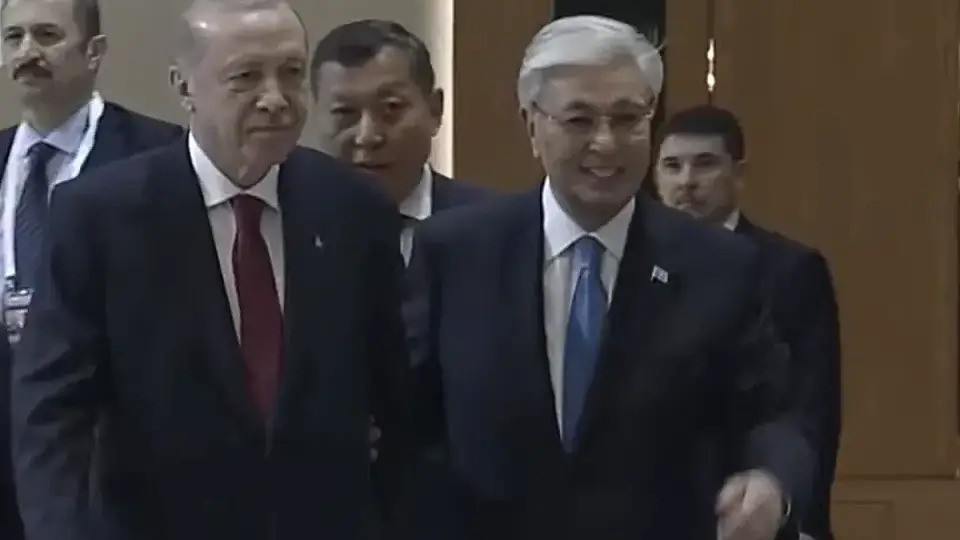 Başkan Erdoğan Kazakistan'da Resmi Törenle Karşılandı