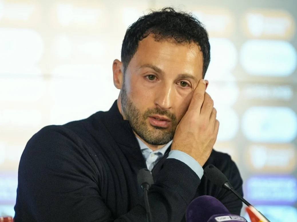 Fenerbahçe Teknik Direktörü Tedesco'dan İddialar: "Samandıra'da Casus Olabilir"