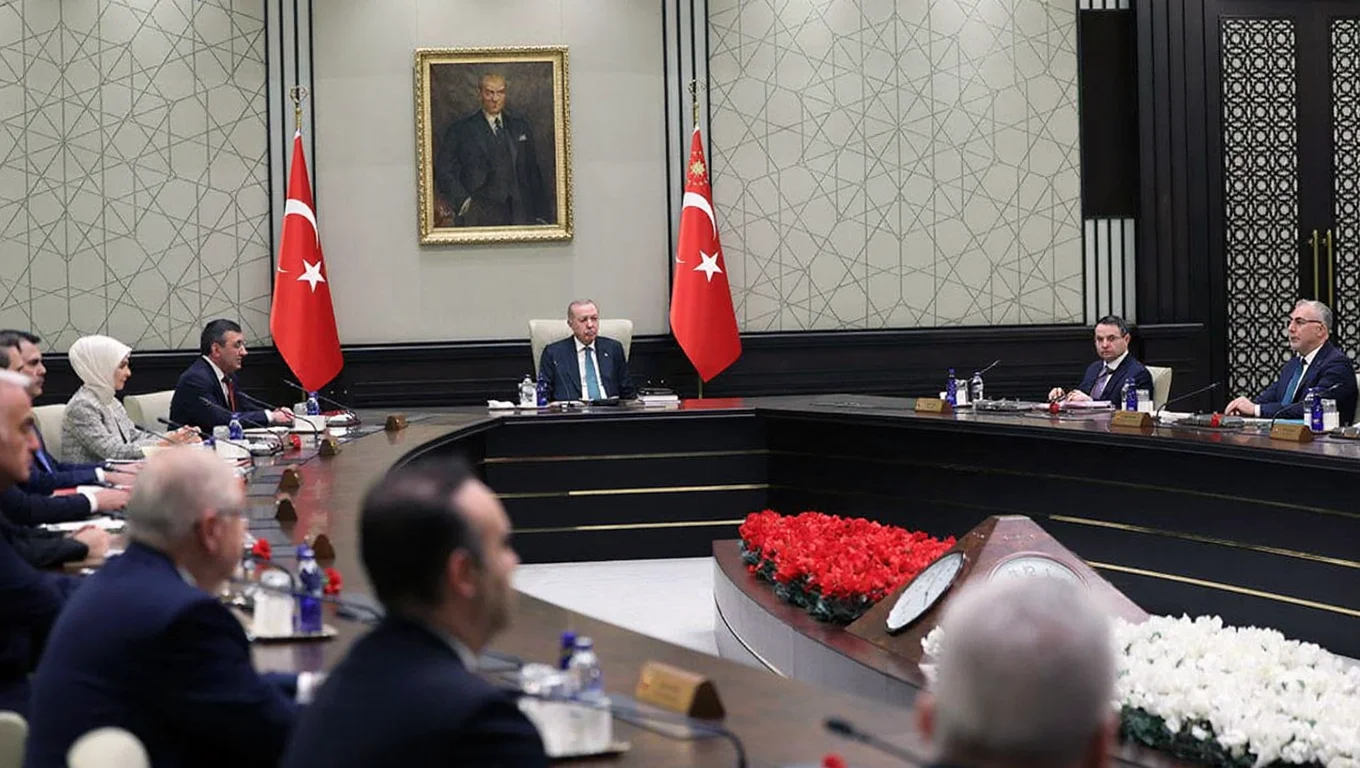 Kabine Toplantısı: Okul Saldırıları ve Ortadoğu Gelişmeleri Gündemde