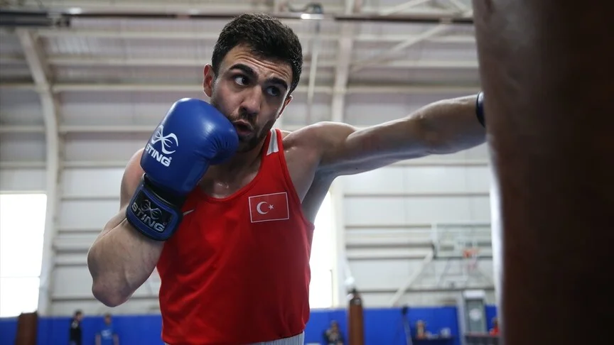 Milli Boksör Cem Kaya, Avrupa Şampiyonası'nda Altın Madalya Hedefliyor