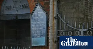 Londra'da Eski Sinagoğa Saldırı Düzenleyen İki Kişi Tutuklandı