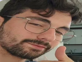 Havuzda Boğulma Tehlikesi Geçiren Kişi Hastanede Hayatını Kaybetti