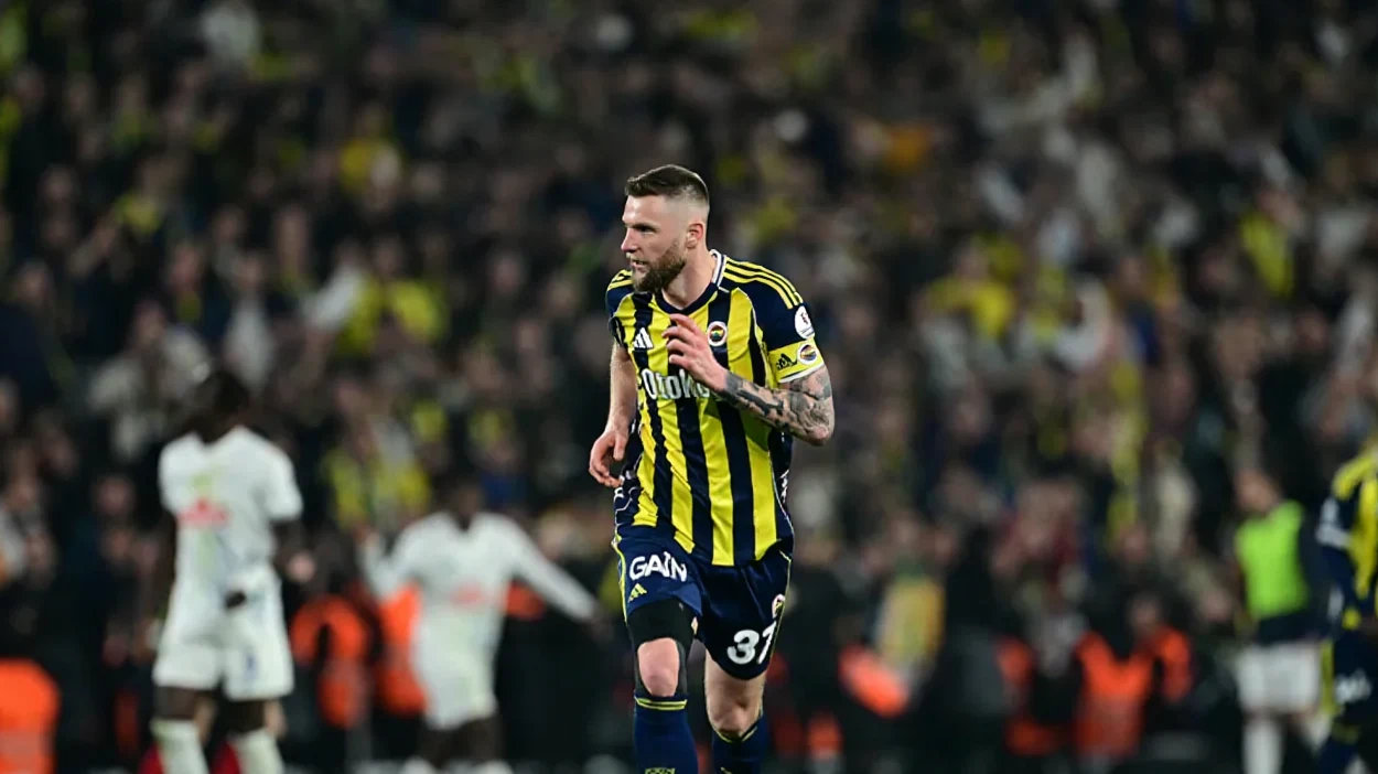 Fenerbahçe'de Skriniar'ın Durumu Netleşti