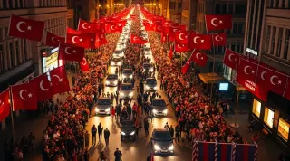 Galatasaray'ın Şampiyonluğu Türkiye Genelinde Coşkuyla Kutlandı