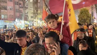 Galatasaray, 26. Şampiyonluğunu Taraftarıyla Kutladı