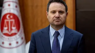 33 ilde yasa dışı bahis ve dolandırıcılık operasyonu: 8,7 milyar TL suç geliri ele geçirildi