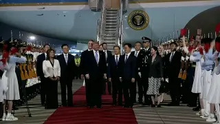 ABD Başkanı Trump, Çin'e İndi: Kritik Zirve Pekin'de Başlıyor