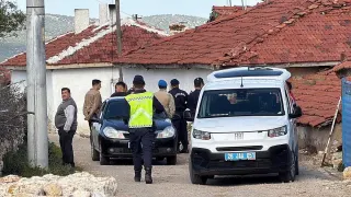 Arazi Anlaşmazlığında Amca Tüfekle Öldürüldü, Yeğeni Yaralandı