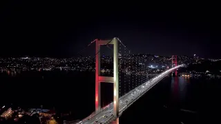Galatasaray'ın 26. Şampiyonluğu 15 Temmuz Şehitler Köprüsü'nde Kutlandı
