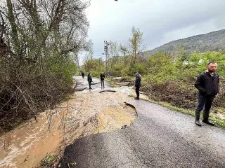 Karabük'te Sel ve Dolu Afeti: 3 Kişi Kurtarıldı