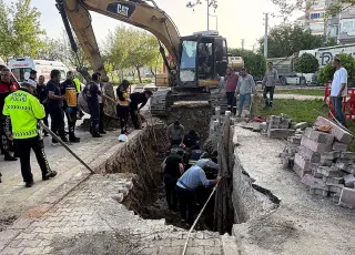 Konya'da Göçük Altında Kalan 2 Kardeş İşçi Kurtarıldı