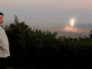 Kuzey Kore'de Anayasa Değişikliği: Kim Jong-un'a Suikast Otomatik Nükleer Saldırıyı Tetikleyecek