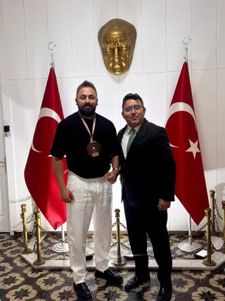 Milli Güreşçi Aytaç Demiroğlu'ndan Marmaris Kaymakamı'na Ziyaret
