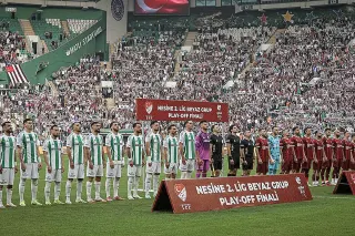 Muğlaspor, Penaltılarla Elazığspor'u Yenerek 1. Lig'e Yükseldi