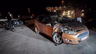 Otomobil ile çarpışan motosiklet sürücüsü ağır yaralandı