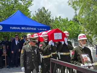 Şehit Piyade Er Uğur Sağdıç'ın Cenazesi 14 Yıl Sonra İstanbul'a Nakledildi